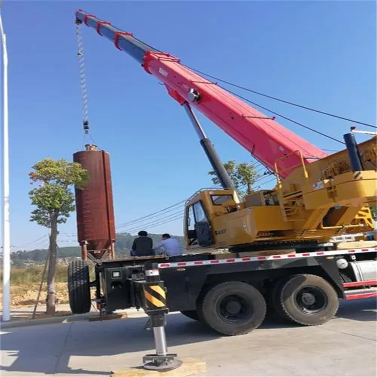 海城80吨吊车出租多少钱