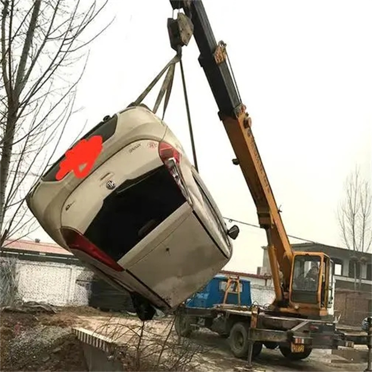 海城吊车救援小汽车怎么吊